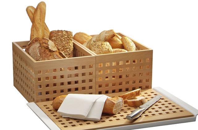 BREAD BOXES/CUTTING BOARDS